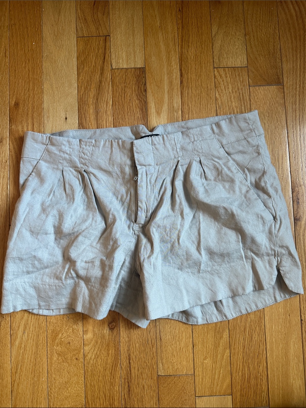 DKNY Light beige Linen Blend Pleated Shorts